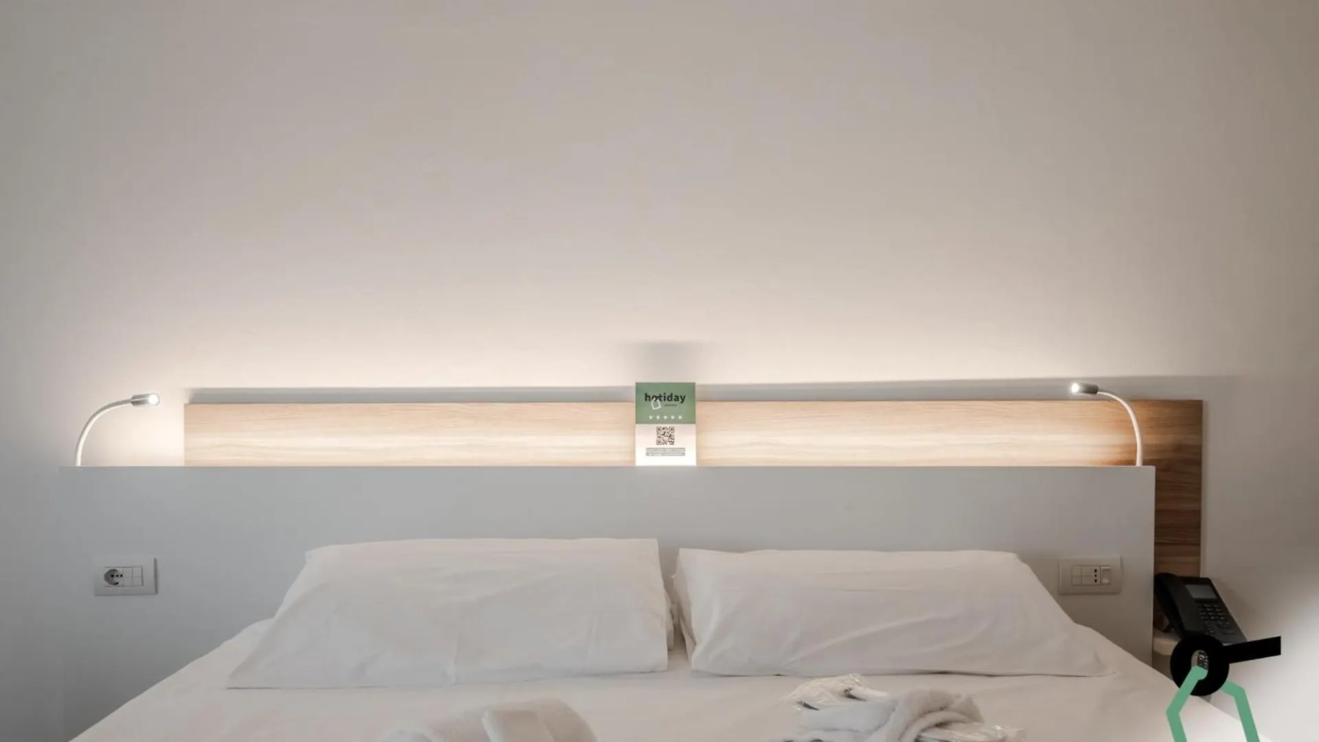 ***** Hotel Hotiday Room Collection - Tirrenia Italy