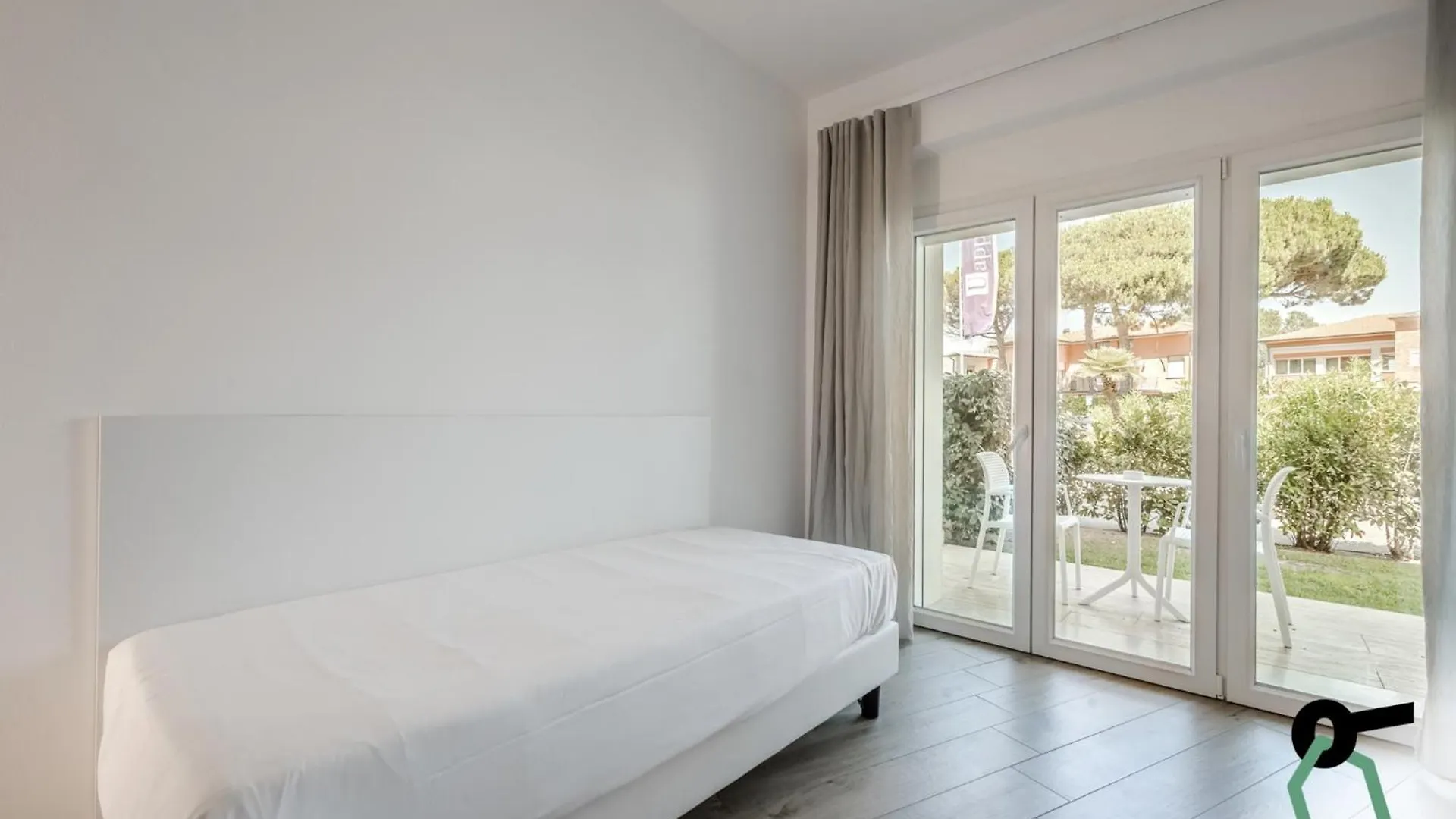 Hotiday Room Collection - Tirrenia Ιταλία
