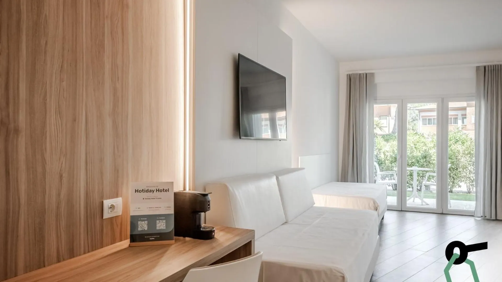 ***** Ξενοδοχείο Hotiday Room Collection - Tirrenia Ιταλία
