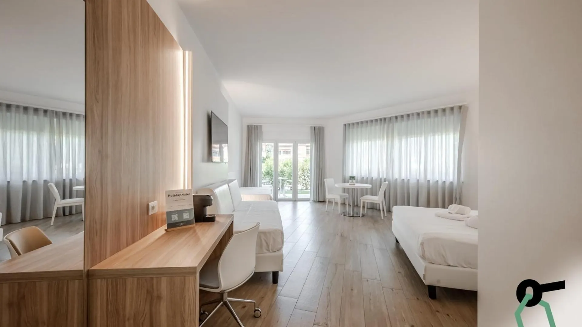 Hotiday Room Collection - Tirrenia 5*,  Ιταλία
