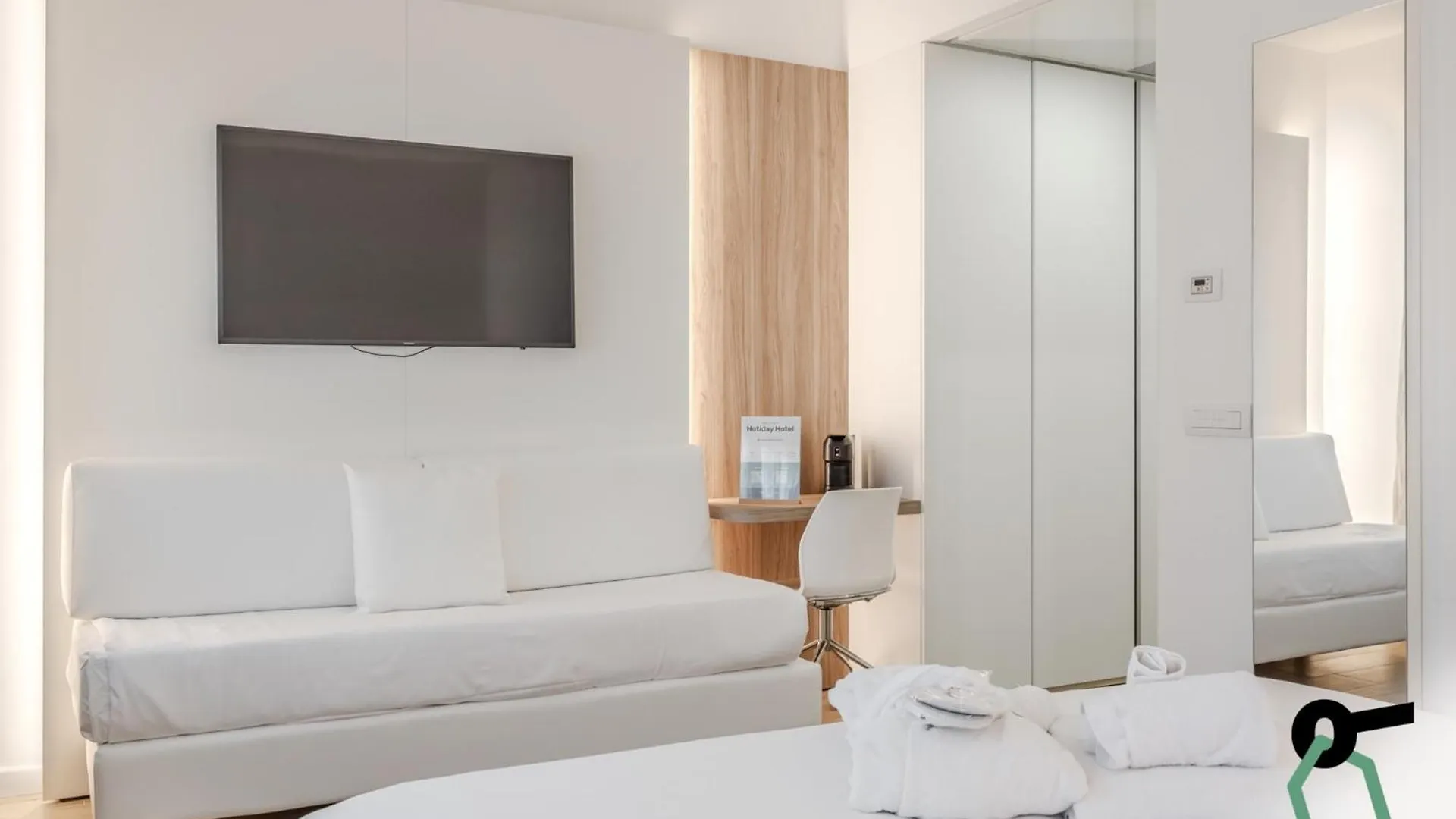 Hotiday Room Collection - Tirrenia Hotel
