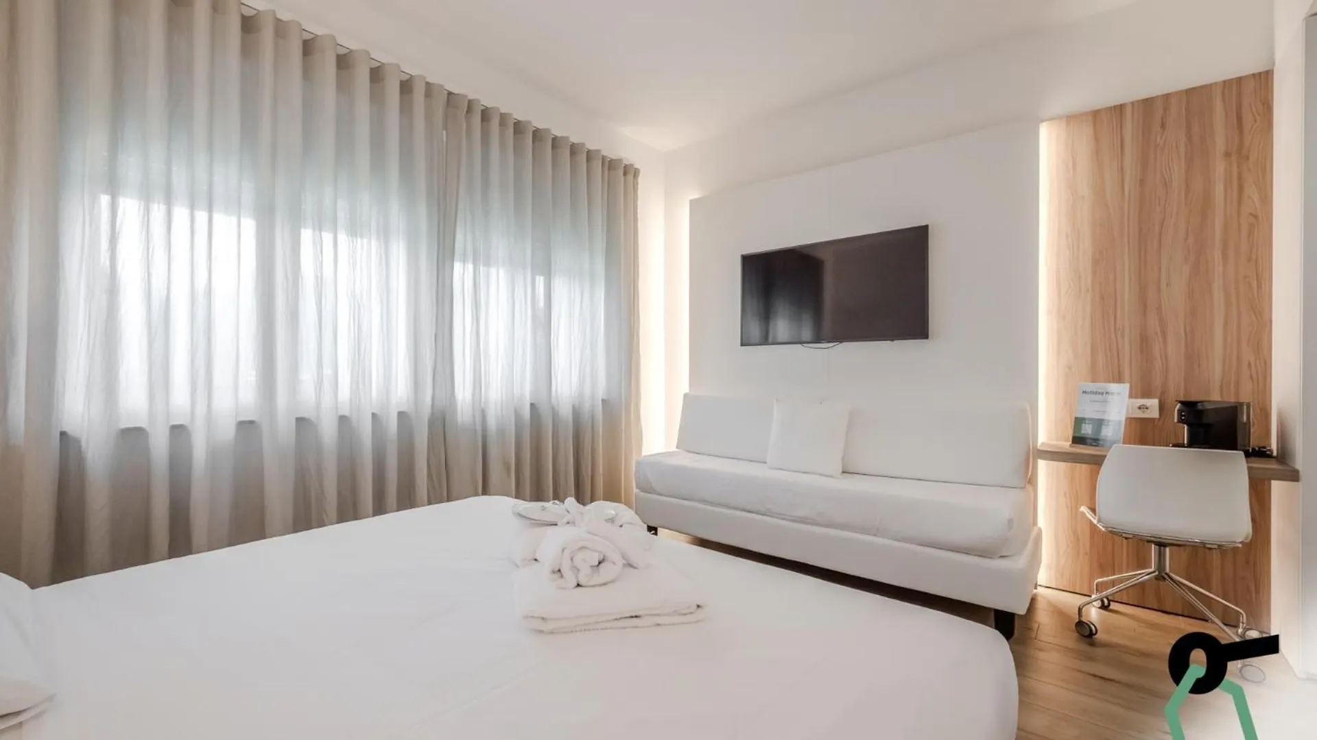 Hotiday Room Collection - Tirrenia 5*,